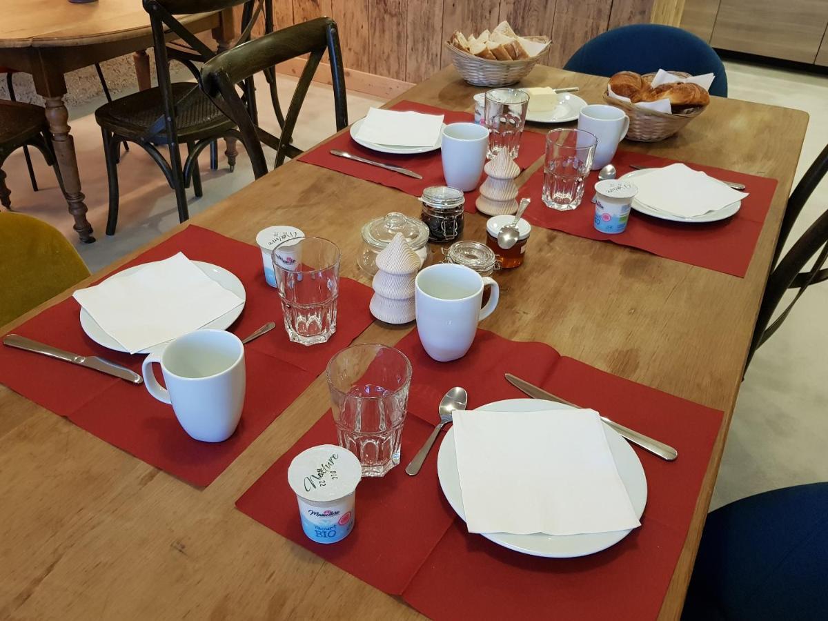 La Pause O Logis Gasthof *